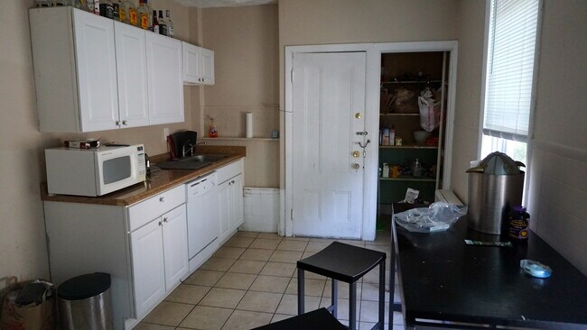 24 Pratt St Unit 2