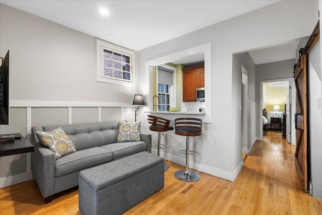 Building Photo - 80 West Cedar St Unit 1