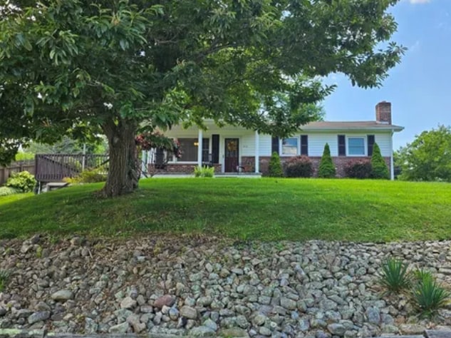 Building Photo - 216 Caroline Dr Rental
