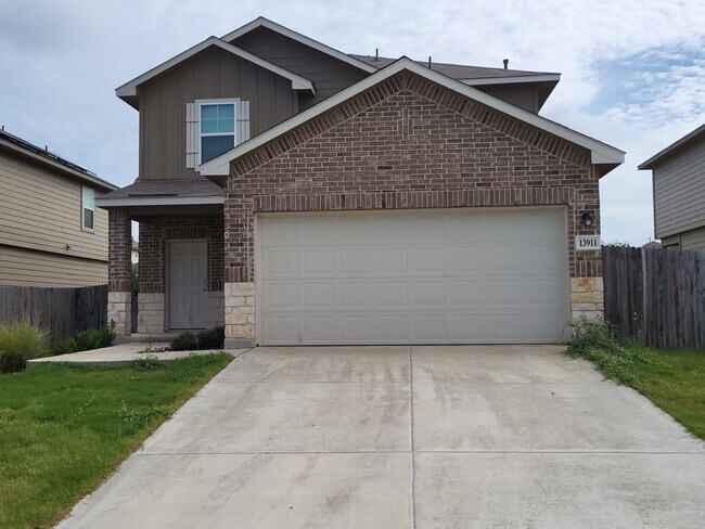 4 Bedroom 2 story house ready for move-in. - 4 Bedroom 2 story house ready for move-in.