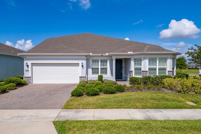 Building Photo - Immaculate Executive Home in Isles of Lake Nona