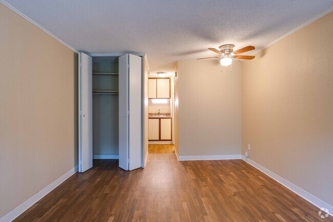Studio - 288SF