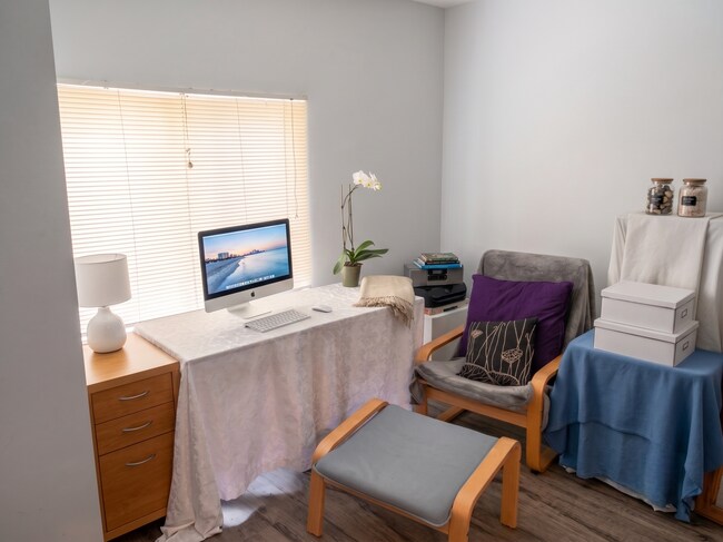 14114 113A Av Unit 1 Bedroom Garden Suite