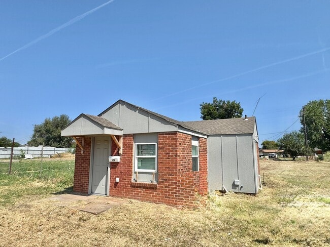 Photo - 529 SE 15th St