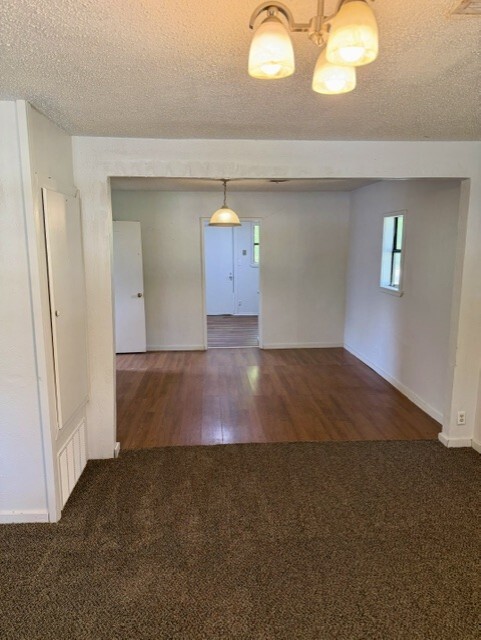 824 S Bell Ave