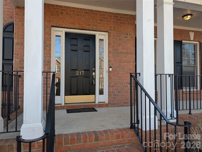 Photo - 217 Montibello Dr