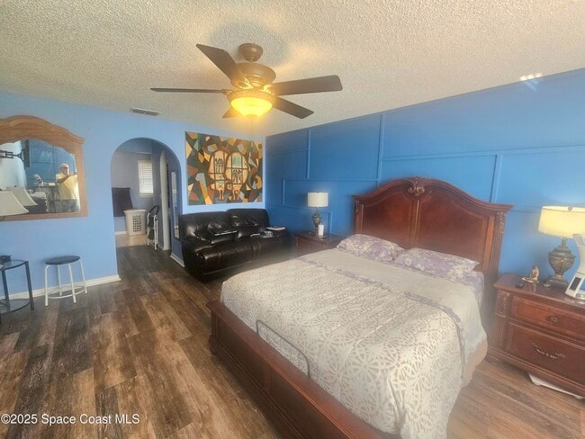 Photo - 2240 Spring Creek Cir
