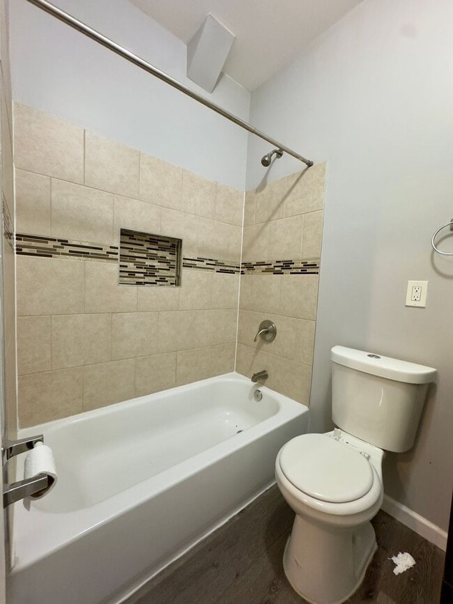 2428 N Calvert St Unidad 2