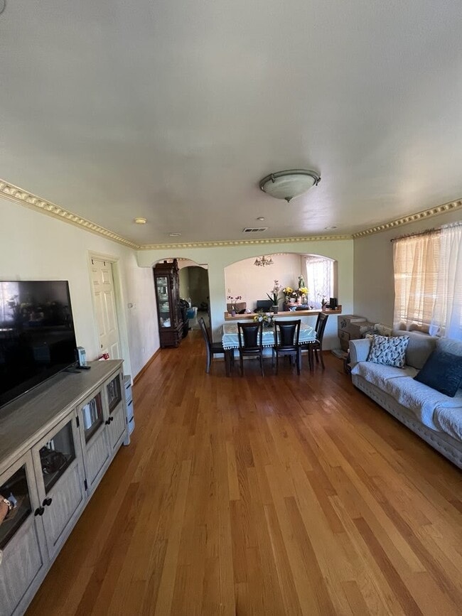 Photo - 2721 Montezuma Ave