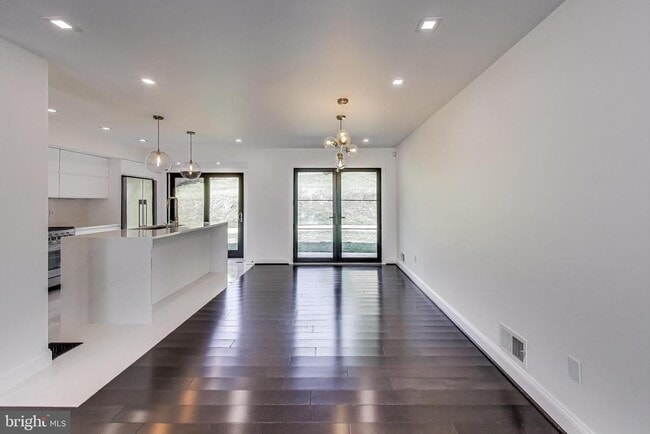 Photo - 3715 Astoria Rd