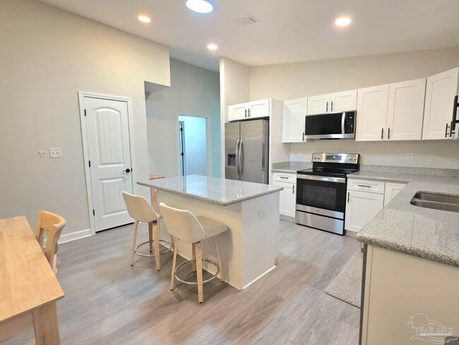 Photo - 7701 Pontiac Dr