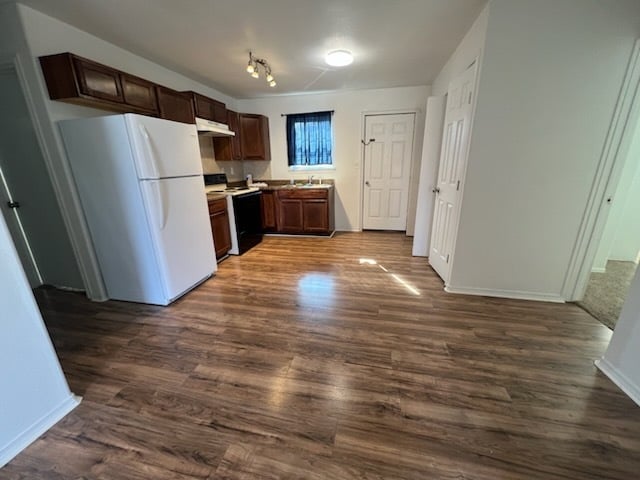 Photo - 225 W Kenedy Ave