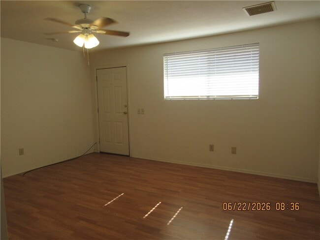 Photo - 3096 E Butler Ave