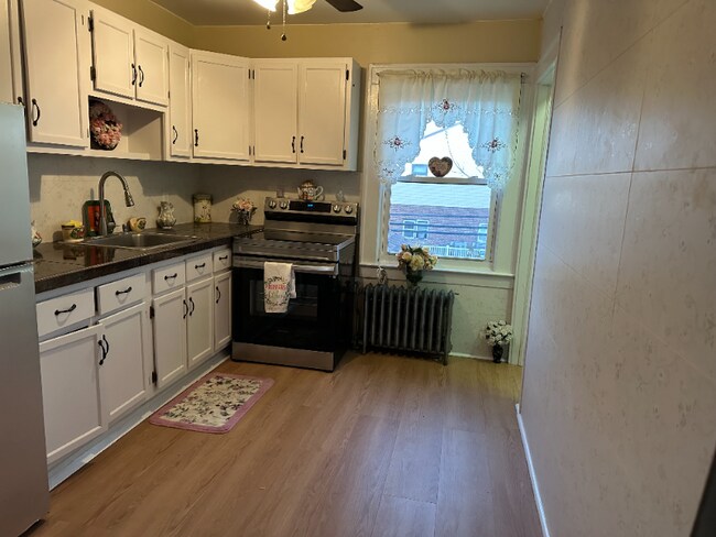 Photo - 269 N 1st Ave