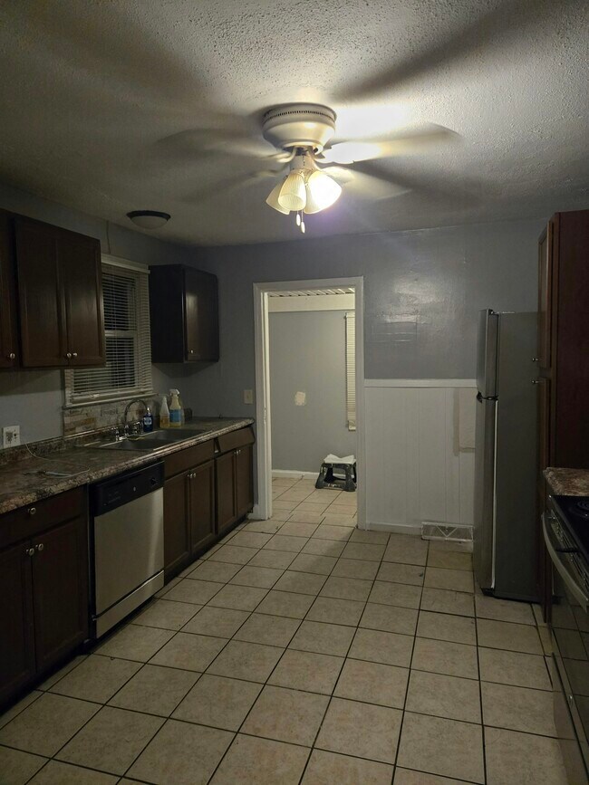 Photo - 3602 Rose Dr Unit 1