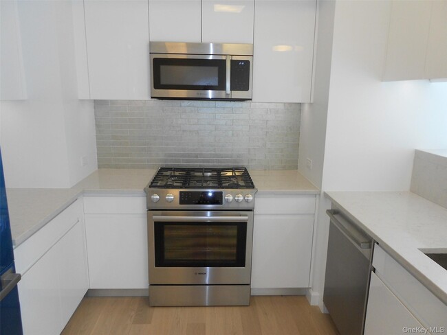 Photo - 138-35-138-39 39th Ave Unit 11G