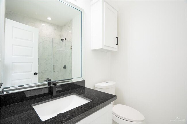 Photo - 19 S Xanthia St Unit 1