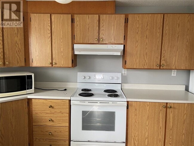 Photo - 6 Edgecombe Dr