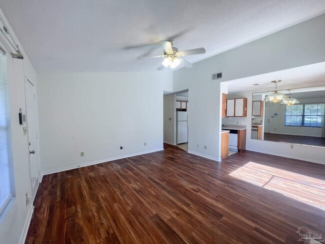 Photo - 4456 Bellview Ave