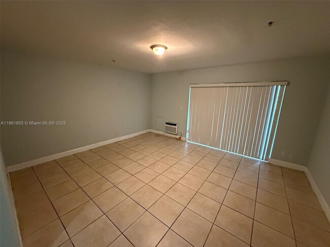 Building Photo - 4271 NW 5th St Unit 253 Rental