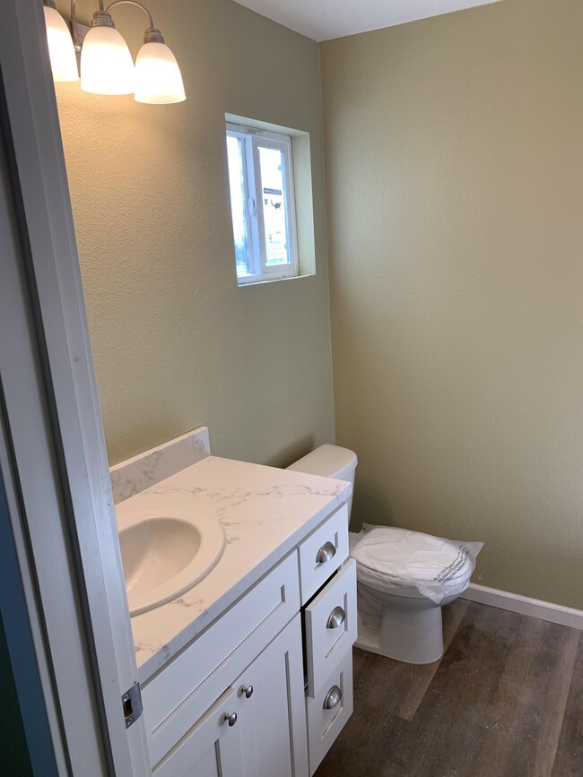 Photo - 7237 Yosemite Blvd