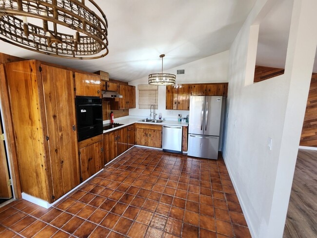 Photo - 2931 Mobley St