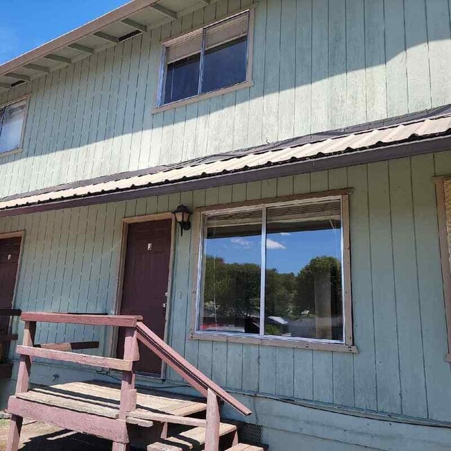 Building Photo - 275 Rose Ave Unit J