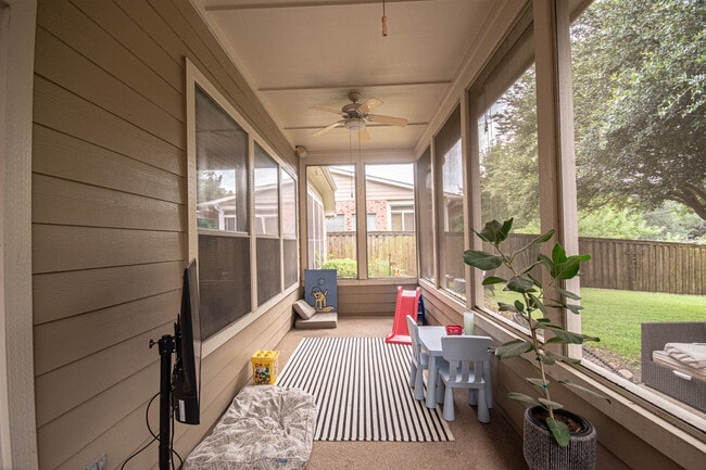 Photo - 2932 Vacherie Ln