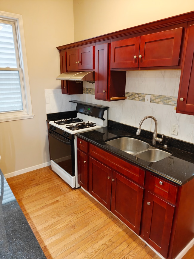 Photo - 3149 S Emerald Ave Unit 2R