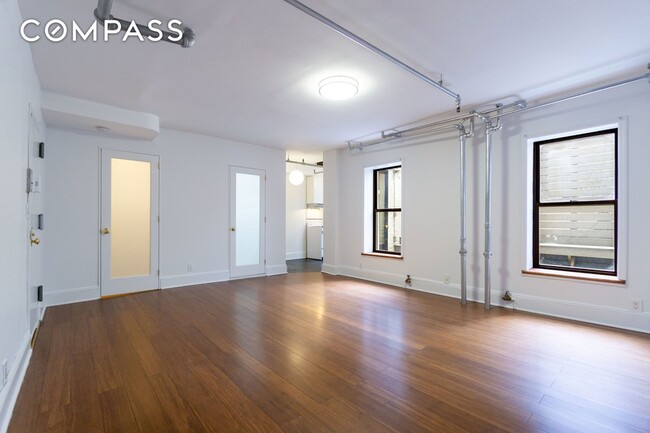 Photo - 7 W 8th St Condo Unit 0R