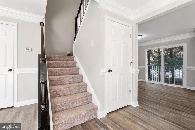 Photo - 853 Gallows Ct