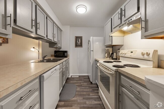 Building Photo - 4632 Emblem Cir Rental