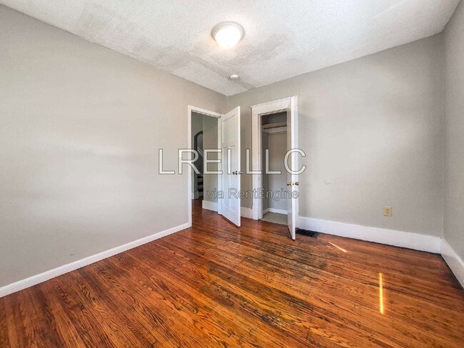 Photo - 311 S 38th St