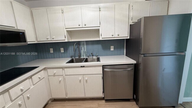 Photo - 400 Kings Point Dr Unit 316