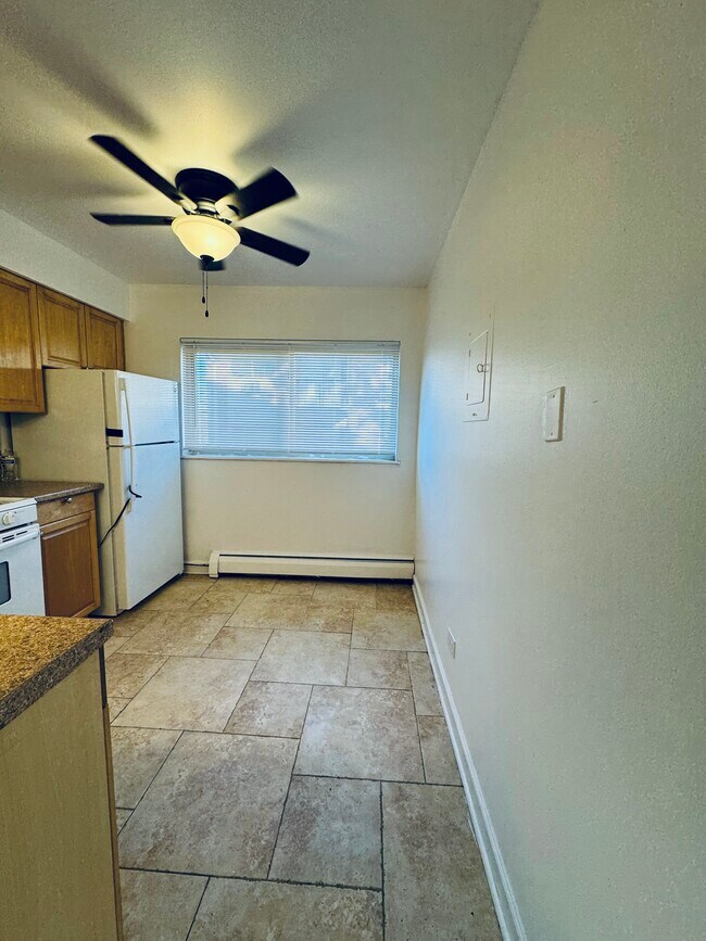 Photo - 685 E Fullerton Ave Unidad 105