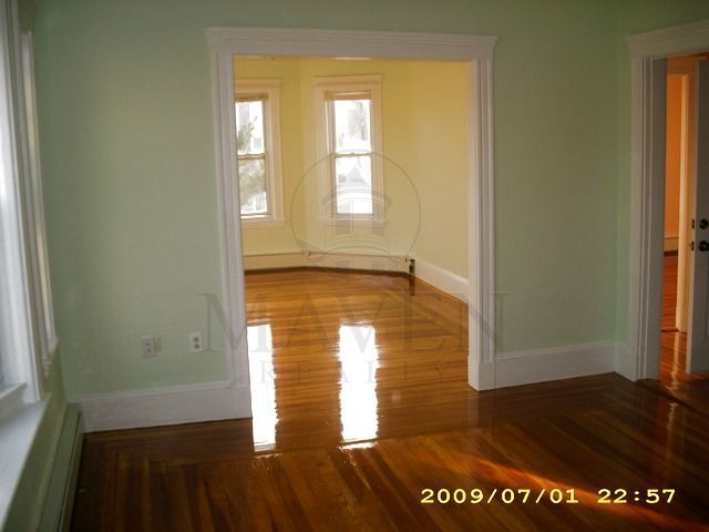 Photo - 436 Main St Unit 3