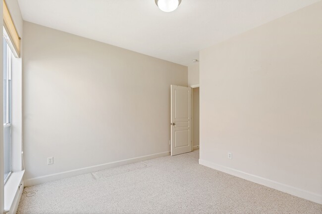 Photo - 3010 Blue Lagoon Ct
