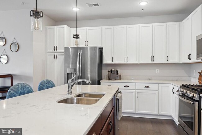 Photo - 557 Leftwich Ln