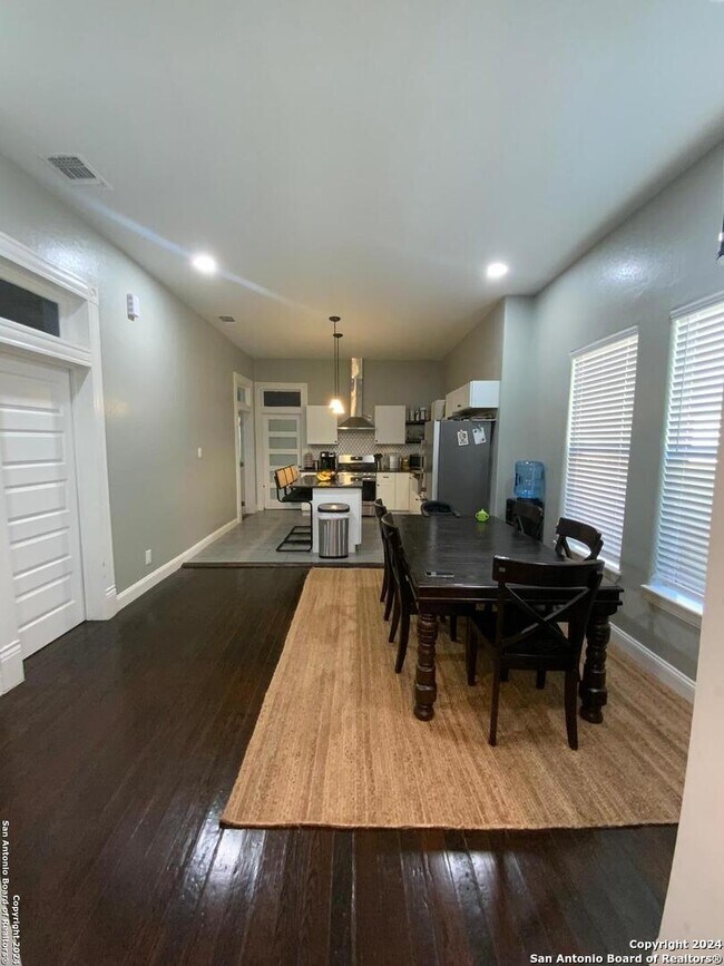 Photo - 309 Spruce St