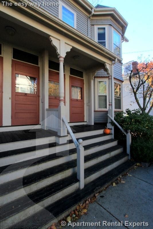 Photo - 32 Healey St