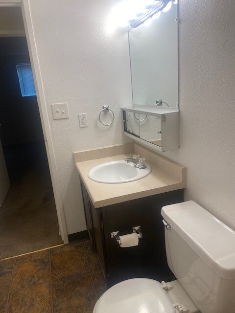 Photo - 1250 Golden Cir Unidad 112