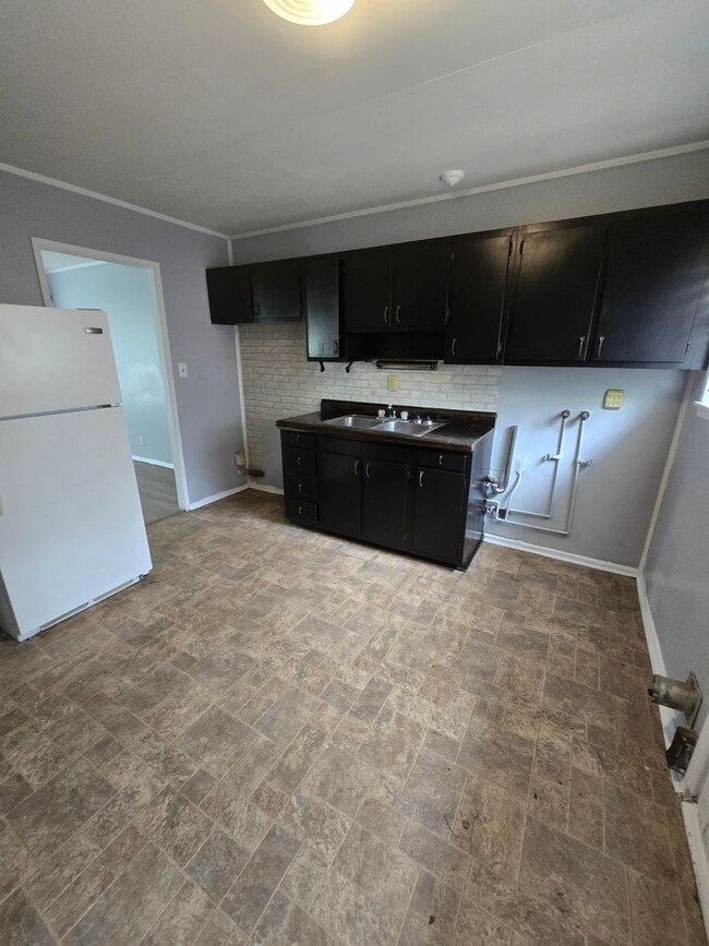Photo - Two Bedroom Duplex IN Lawrence Township Located Near 56th St and Franklin Rd