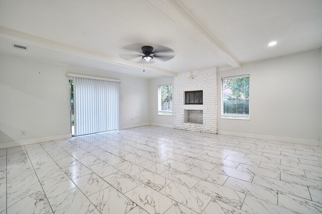 Photo - 5815 Hornwood Dr