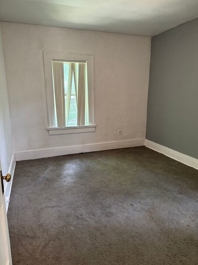 Photo - 55-57 Leila St Unit 57 up