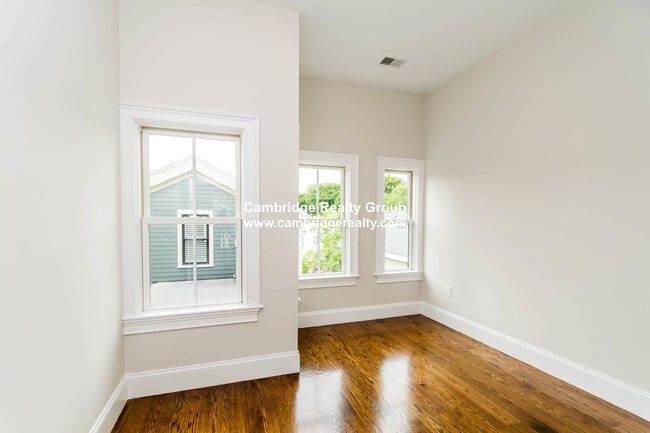 Photo - 131 Columbia St Unidad 3B