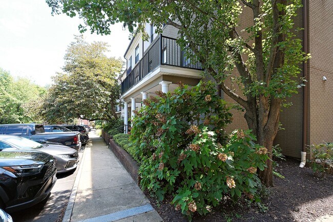Photo - Dog-Friendly Walker Square Condo Near UVA Hospital Unit 3D