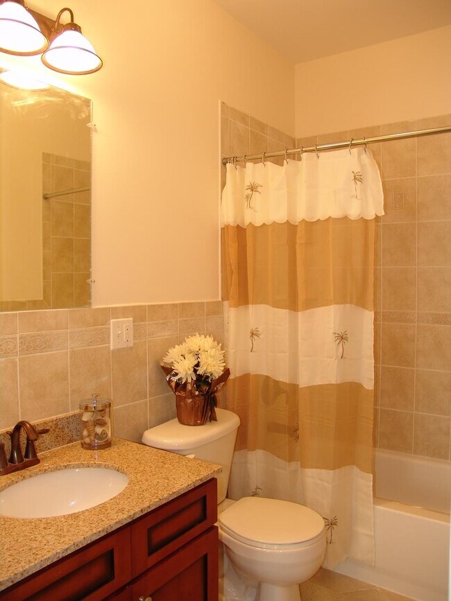 Photo - 620 38th St Unit 901