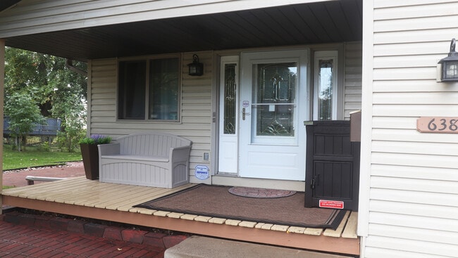 Front Entry - 6380 7th St NE Unit 1