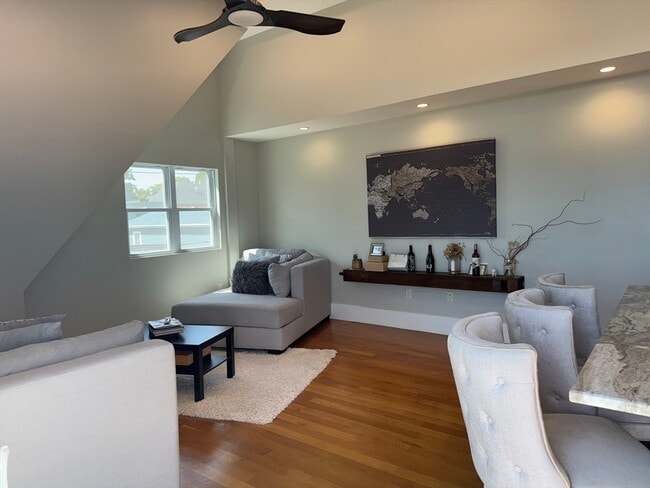 Photo - 204 Spencer Ave Unidad 9