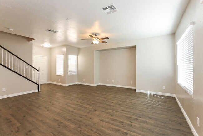 Photo - 7113 Mercurio Ave